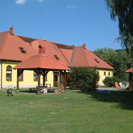 Hotel Kisecset-Vendeghaz Zewnętrze zdjęcie
