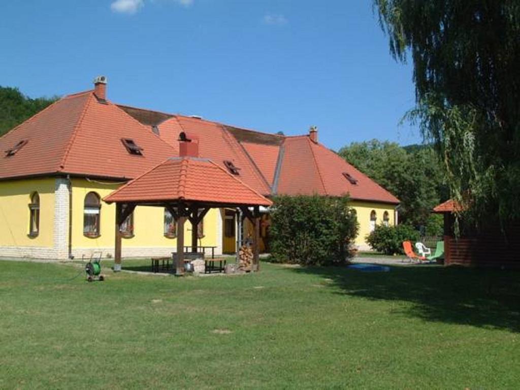 Hotel Kisecset-Vendeghaz Zewnętrze zdjęcie